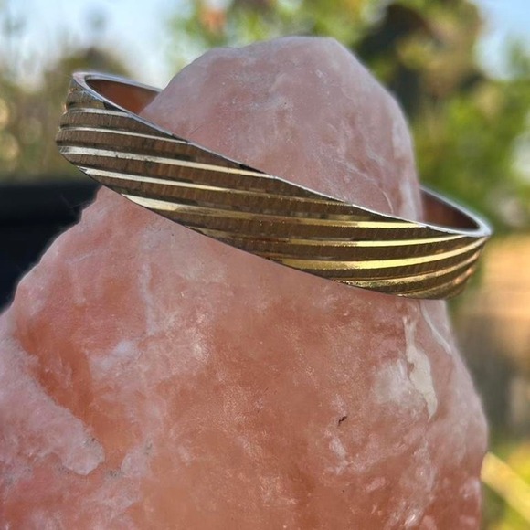 Monet Gold Tone Heavy Weight Slip On Etched Slanted Design Bangle Bracelet Vtg - Picture 2 of 4